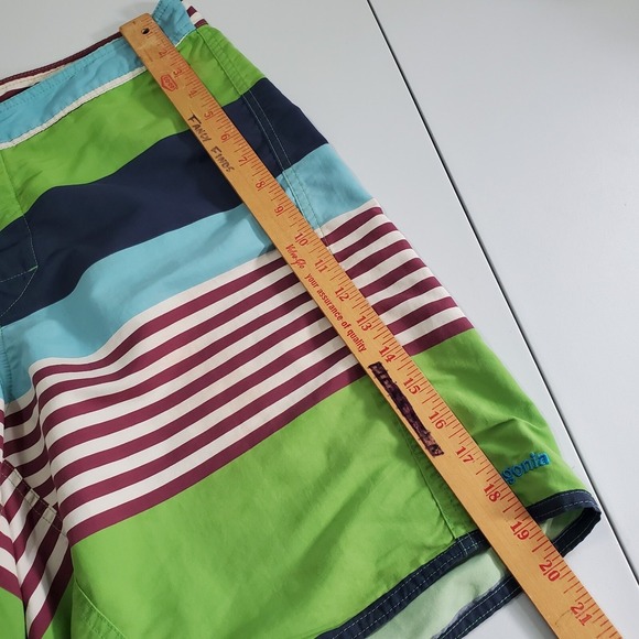 Patagonia Men Board Shorts Size 34 Striped Zipper Pocket Swim Surf Beach READ - Picture 10 of 14